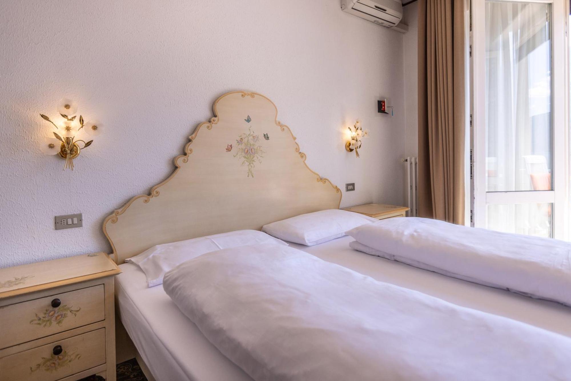 Hotel Villa Margherita Limone sul Garda Exterior photo